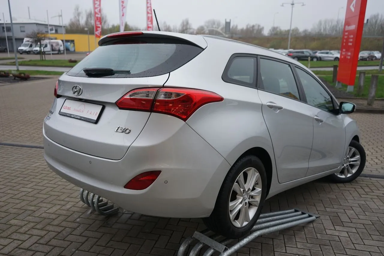 Hyundai i30cw 1.6 GDI FIFA World Cup...  Image 4